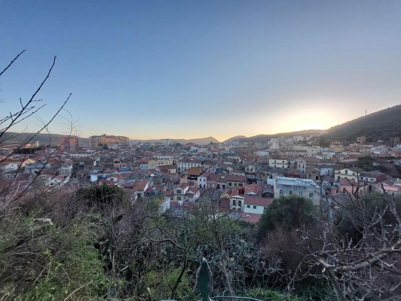 Casa L' Antico Ulivo Apartman Iglesias Kültér fotó